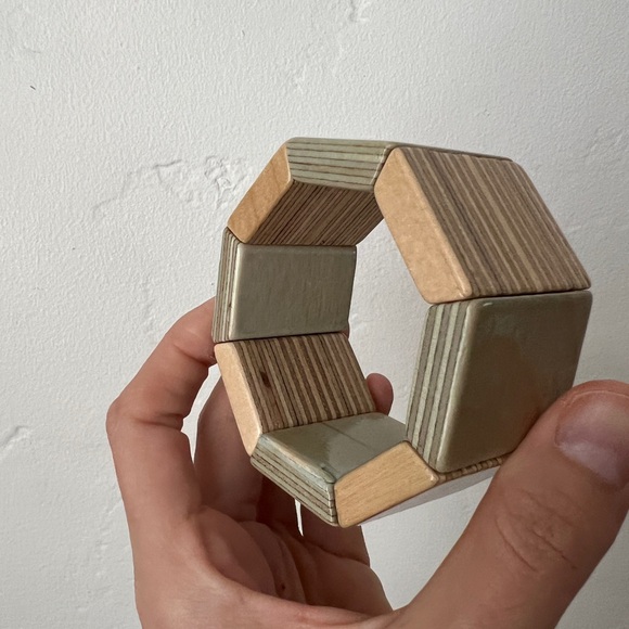 Octagonal chunky modern plywood sea foam light wood geometric bangle bracelet - Picture 8 of 14